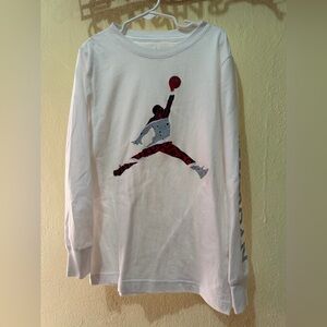Boys jordan tee